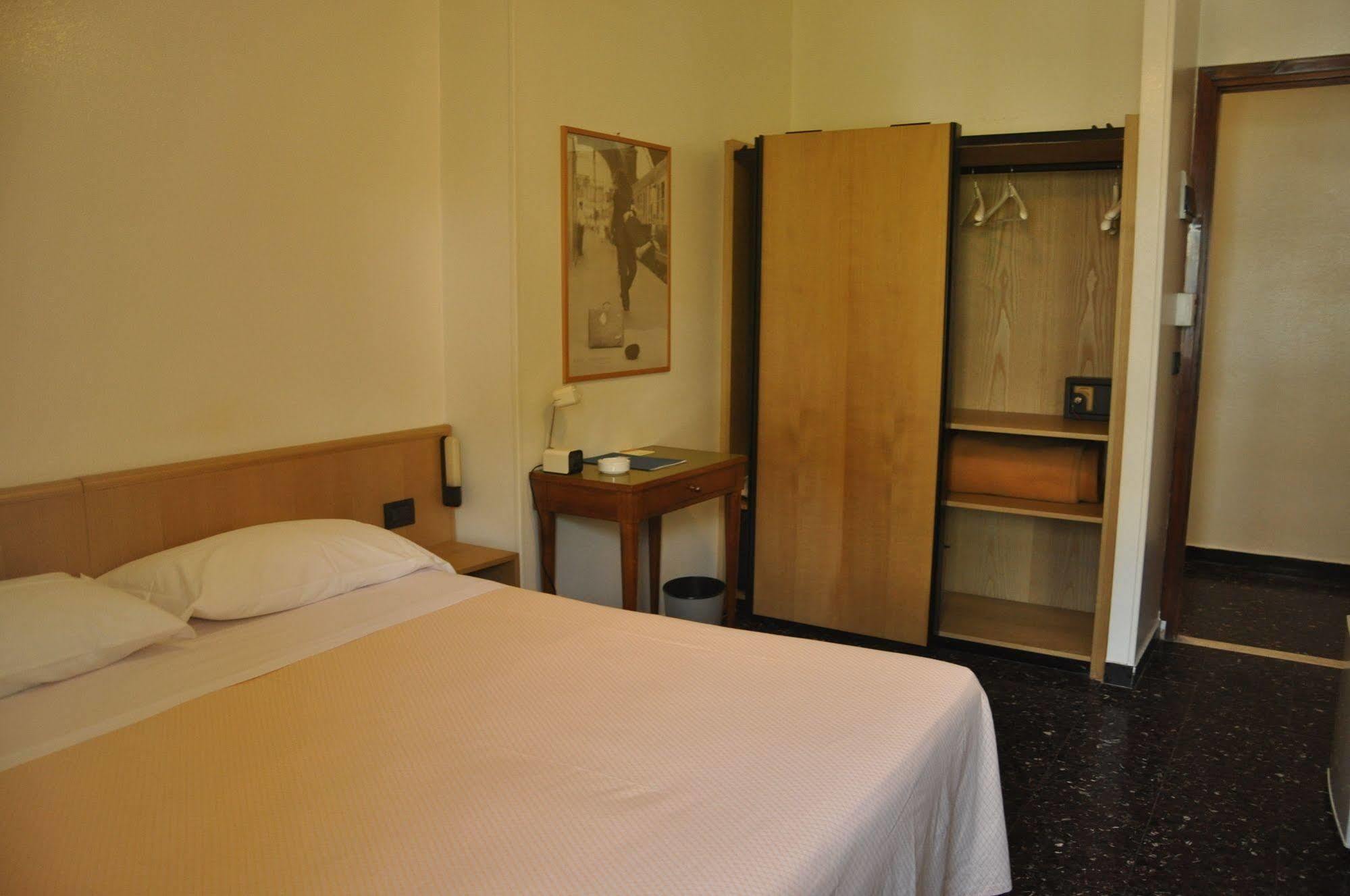 Hotel Firenze Ospedaletti Exteriér fotografie